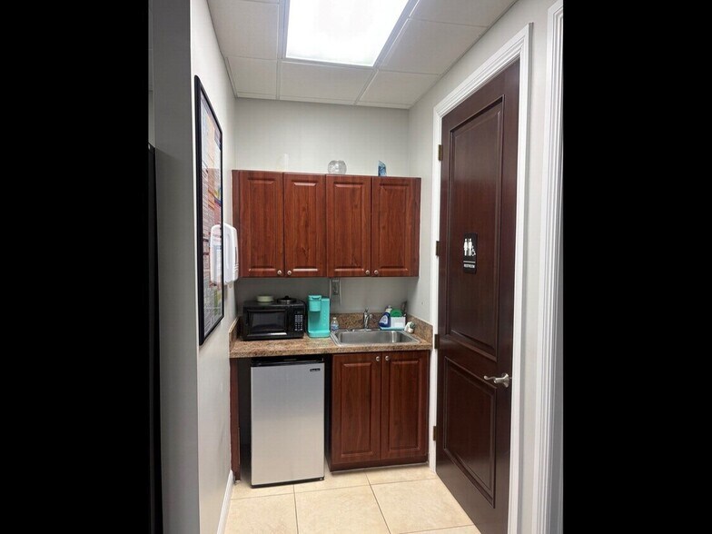 More Photos Of 12855 SW 132nd St, Miami Office For Lease