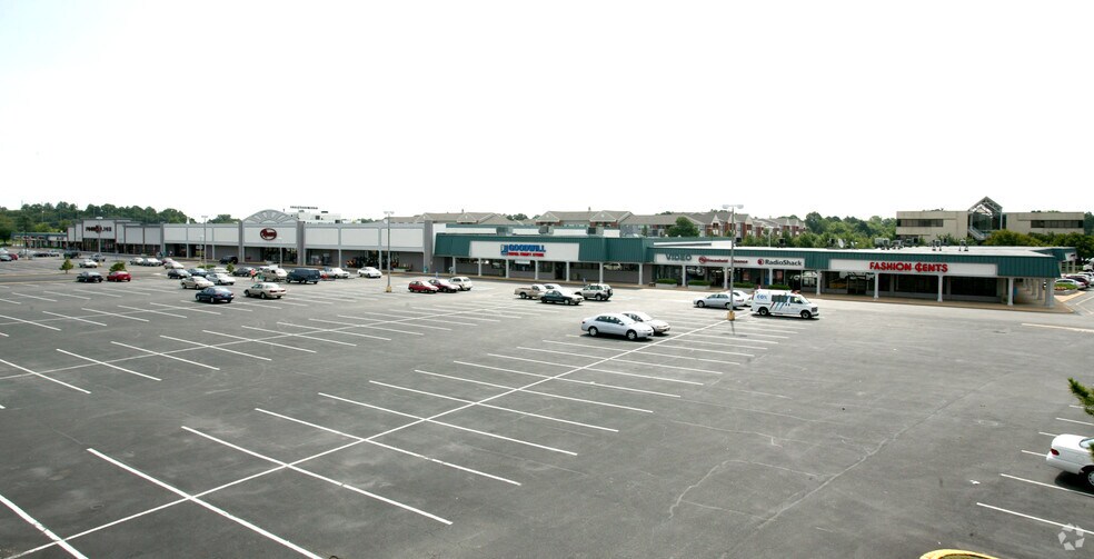 More Photos Of 6501-6571 College Park Sq, Virginia Beach Unknown For Lease