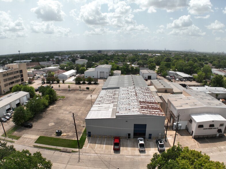 More Photos Of 1204 Witter St, Pasadena Warehouse For Lease