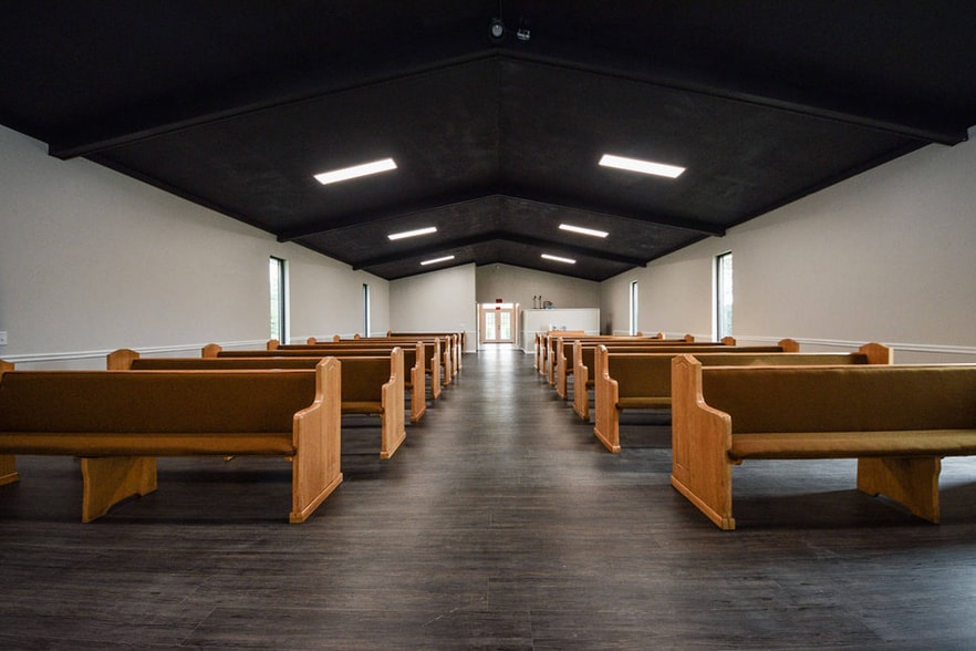 More Photos Of 401 Richardson St, Etowah Religious Facility For Sale