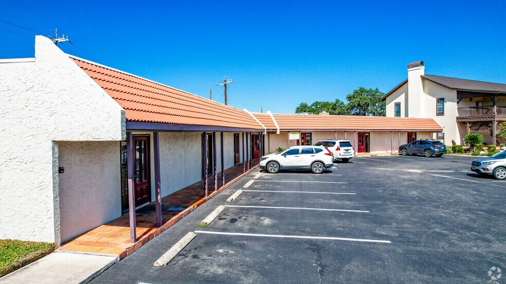 Primary Photo Of 8201-8207 Roughrider Dr, Windcrest Office For Lease