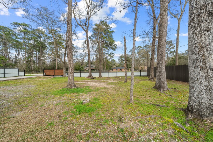 More Photos Of 29519 W Hawthorne Dr, Spring Flex For Sale