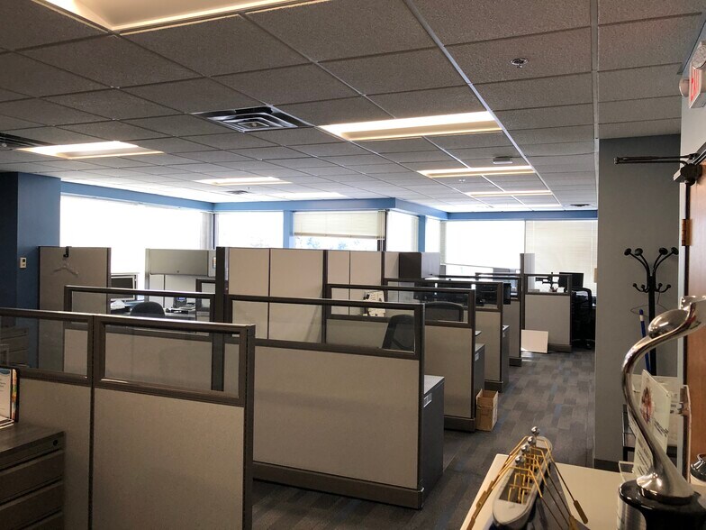 More Photos Of 4140 Thielman Ln, Saint Cloud Office For Lease