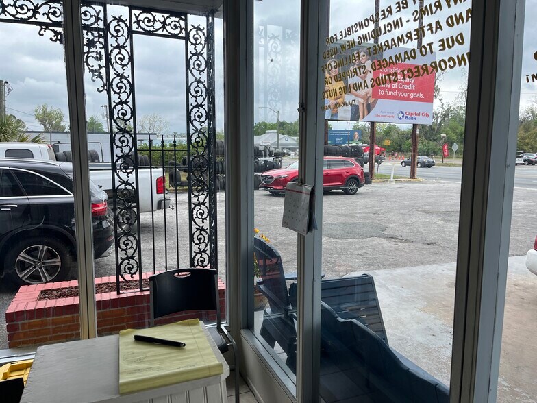 More Photos Of 207 N Temple Ave, Starke Auto Repair For Sale