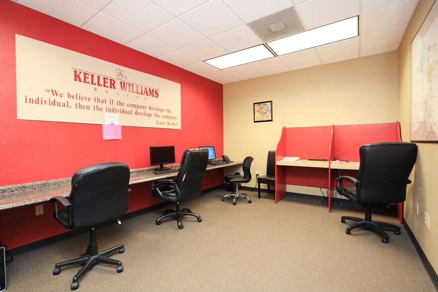 More Photos Of 2200 N FM 3083 Rd W, Conroe Office For Lease