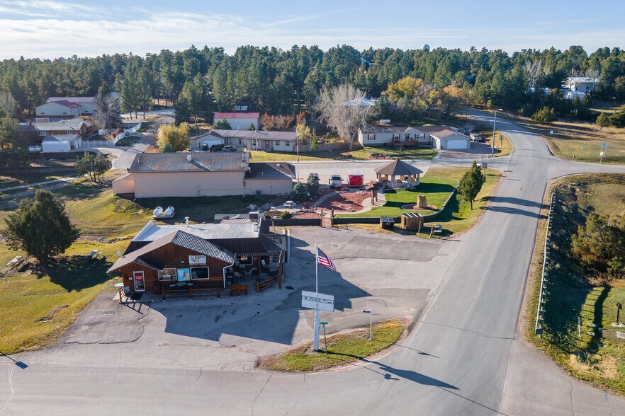 More Photos Of 2 Hays Blvd, Pine Haven Restaurant For Sale