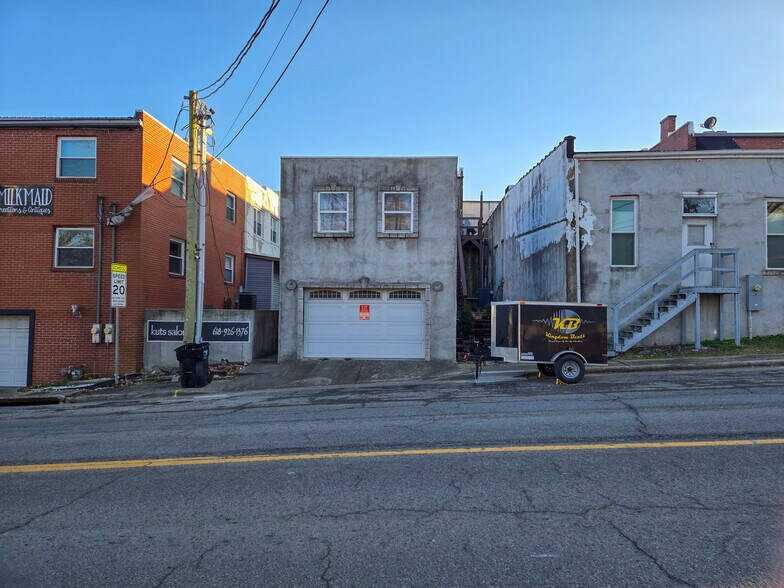 More Photos Of 410 Court St, Vienna Storefront Retail Residential For Sale