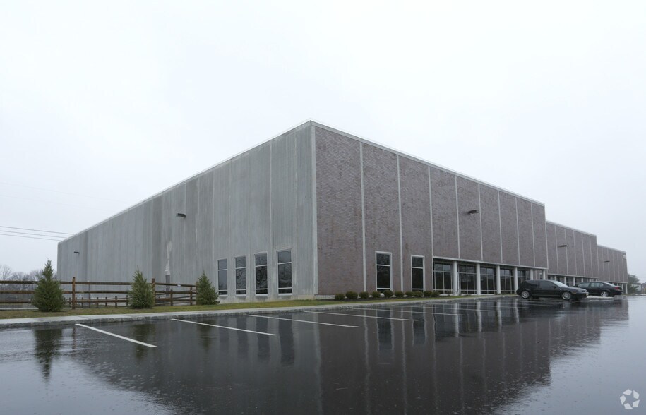 More Photos Of 1105 Cranbury South River Rd, South Brunswick Warehouse For Lease