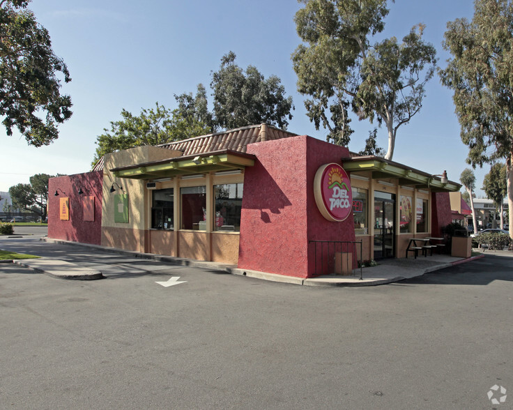 Primary Photo Of 1740 E Dyer Rd, Santa Ana Fast Food For Lease