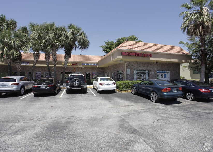 More Photos Of 5537 N State Road 7, North Lauderdale Unknown For Lease