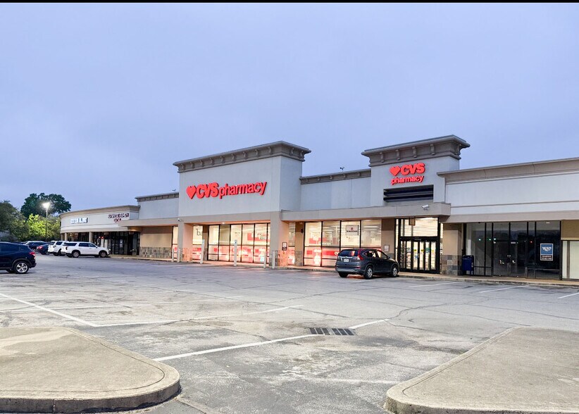 Primary Photo Of 2236-2294 W Holcombe Blvd, Houston Unknown For Lease