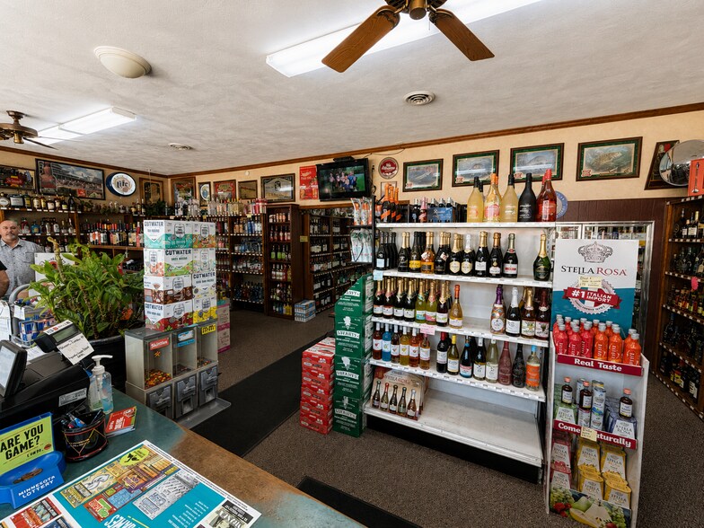 More Photos Of 404 Main St W, New Prague Freestanding For Sale