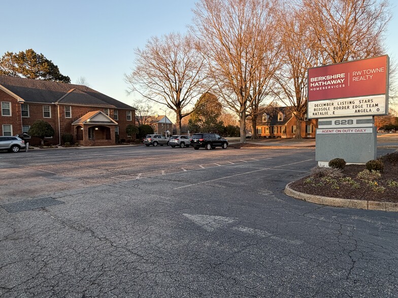 More Photos Of 628 Cedar Rd, Chesapeake Office For Lease