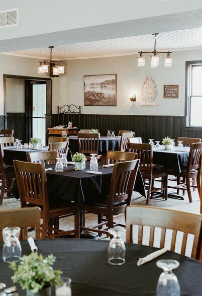 More Photos Of 2982 US Highway 63, Barronett Restaurant For Sale