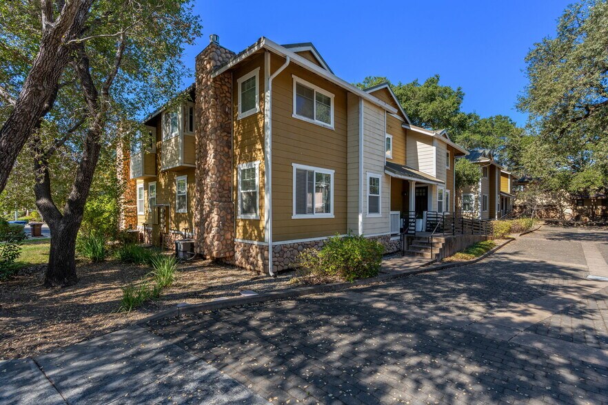 More Photos Of 204 Rosebud Ln, Saint Helena Apartments For Sale