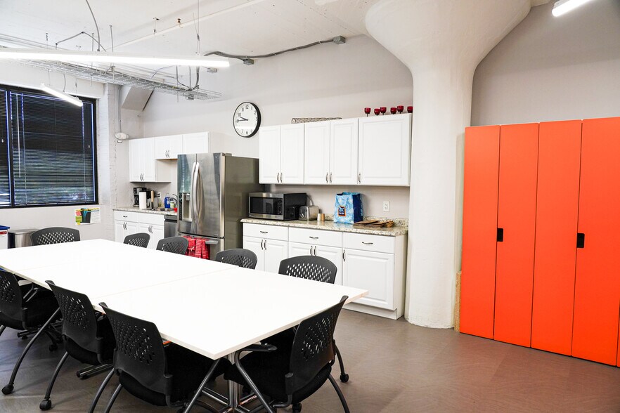 More Photos Of 1501 Reedsdale St, Pittsburgh Loft Creative Space For Lease