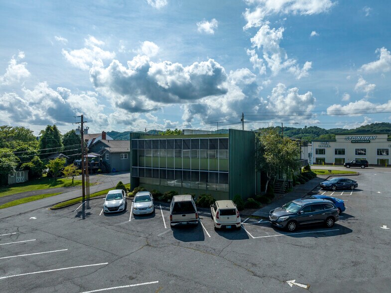 More Photos Of 337 Bluff City Hwy, Bristol Office For Sale