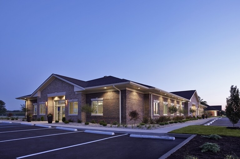 More Photos Of 4050 Central Ave, Columbus Medical For Sale