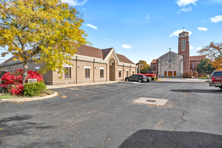 More Photos Of 5245 Schaefer Rd, Dearborn Medical For Sale