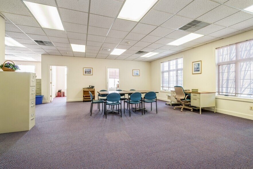 More Photos Of 372 Route 22 West, White House Station Office For Lease