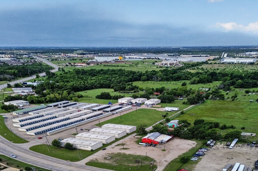 More Photos Of 304 FM 148, Terrell Sports And Entertainment For Sale