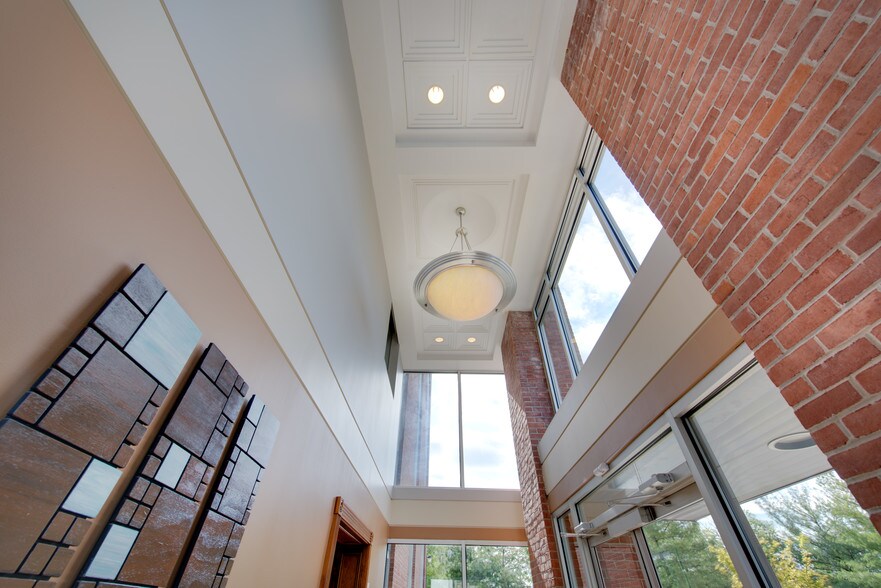 More Photos Of 200 E Joppa Rd, Towson Office For Lease