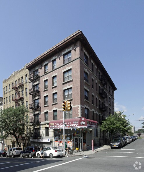 Primary Photo Of 949 Ogden Ave, Bronx Apartments For Sale