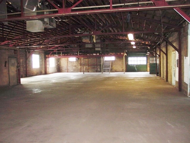 More Photos Of 570 Broadlawn Ter, Vineland Manufacturing For Sale