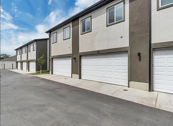 More Photos Of 67 775 S, Springville Multifamily For Sale