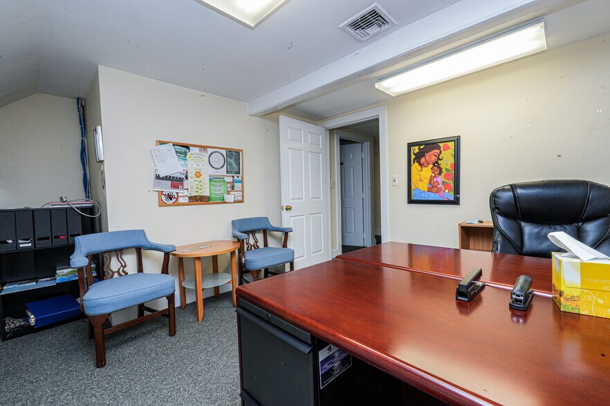 More Photos Of 12-19 River Rd, Fair Lawn Office For Sale