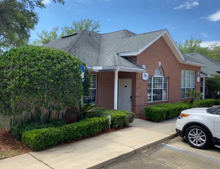 More Photos Of 6817 Southpoint Pky, Jacksonville Unknown For Lease