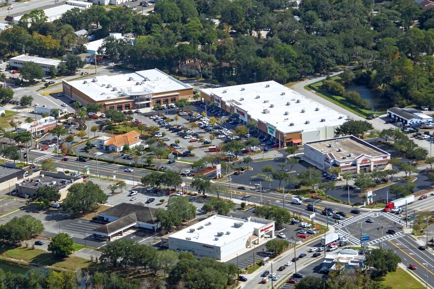 More Photos Of 3600 W University Blvd, Jacksonville Unknown For Lease