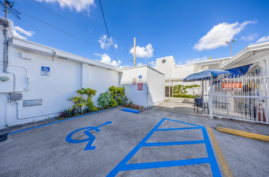More Photos Of 2597 SW 37th Ave, Miami Storefront Retail Residential For Sale