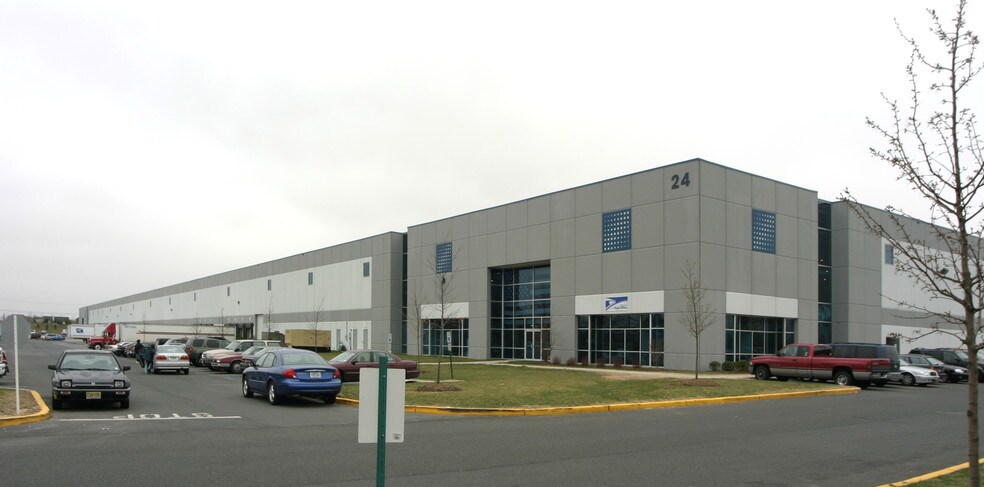 Primary Photo Of 24 Engelhard Dr, Monroe Township Warehouse For Lease