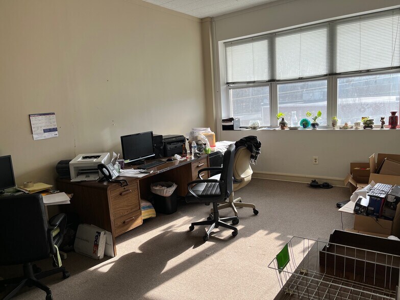 More Photos Of 231 Wilson Ave, Norwalk Industrial For Sale