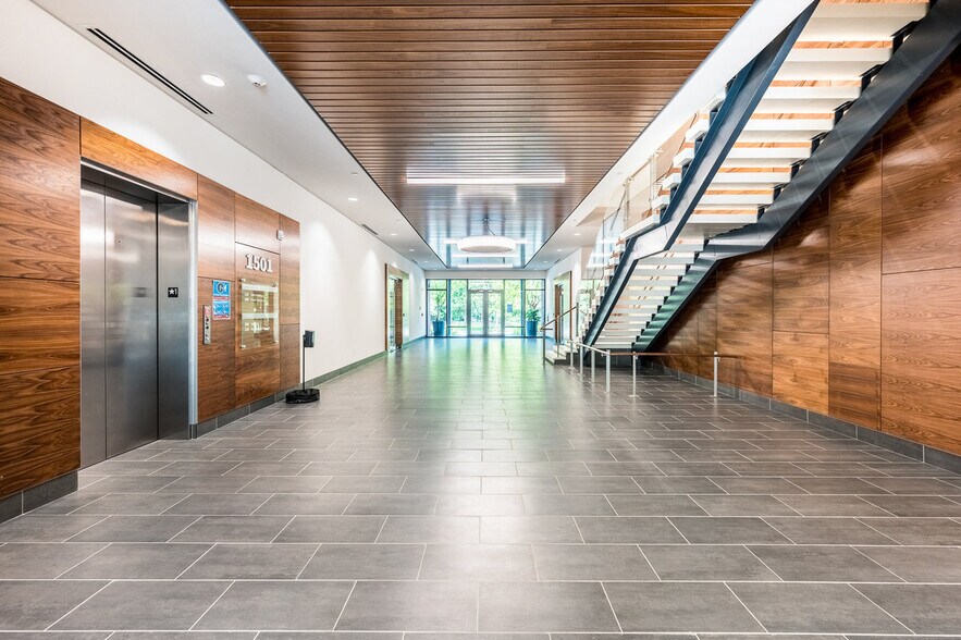 More Photos Of 1501 Belle Isle Ave, Mount Pleasant Office For Lease