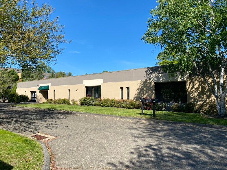 Primary Photo Of 917 Bridgeport Ave, Shelton Medical For Sale