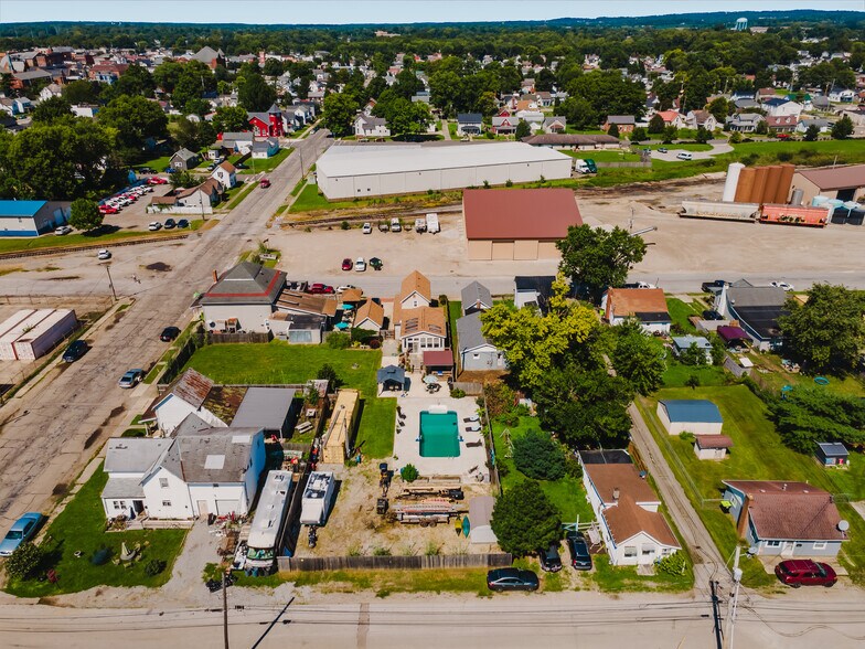 More Photos Of 706 S Washington St, Circleville Bar For Sale