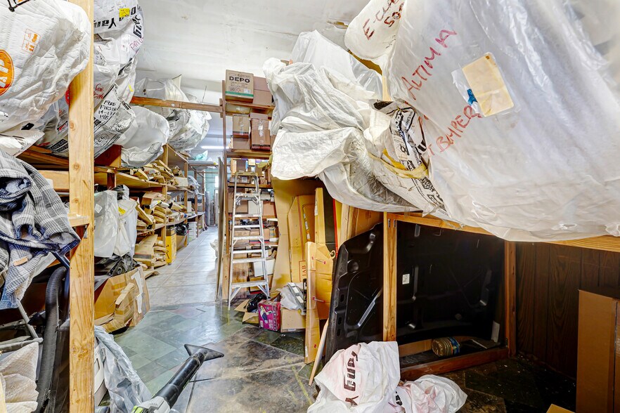 More Photos Of 5151-5161 Vermont Ave, Los Angeles Storefront Retail Residential For Sale