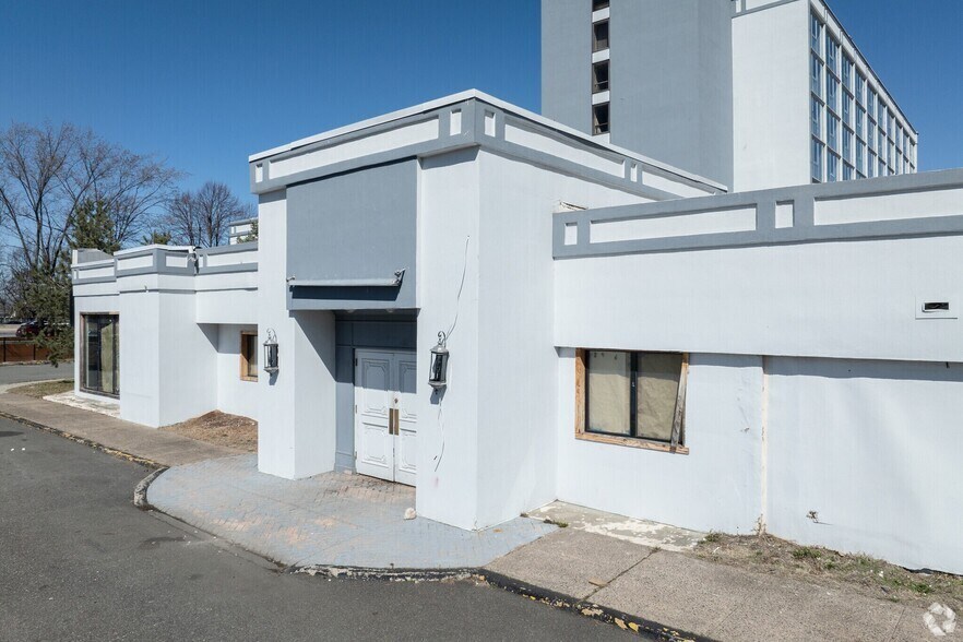 More Photos Of 129 Pehle Ave, Saddle Brook Hotel For Sale