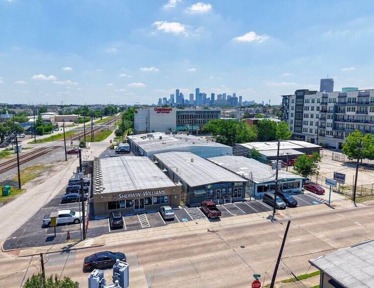 Primary Photo Of , Houston General Retail For Sale