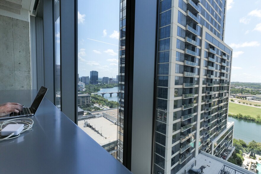 More Photos Of 500 W 2nd St, Austin Office For Lease