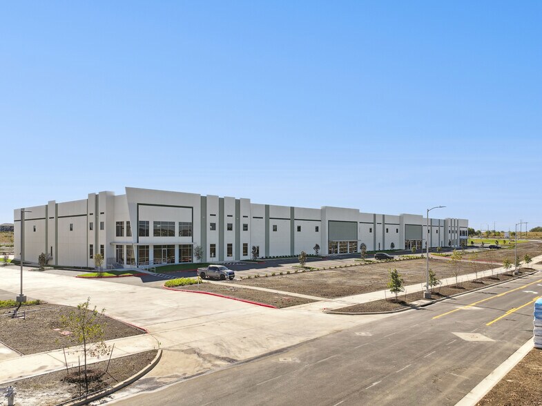 More Photos Of 1600 E McCarty Ln, San Marcos Unknown For Lease