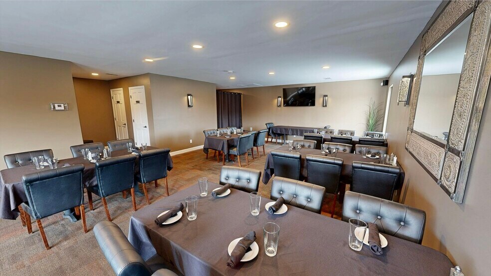 More Photos Of 1509 3rd Ave, Huntington Specialty For Sale