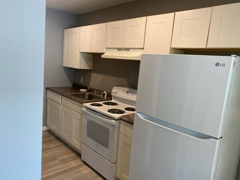 More Photos Of 66 Valley St, Springfield Apartments For Sale