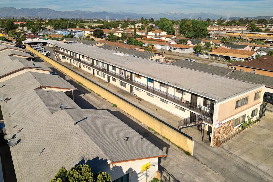 More Photos Of 5027 Clara St, Cudahy Apartments For Sale