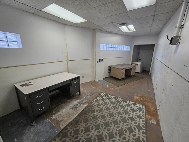 More Photos Of 907 Jackson Blvd, Rapid City Storefront Retail Office For Sale