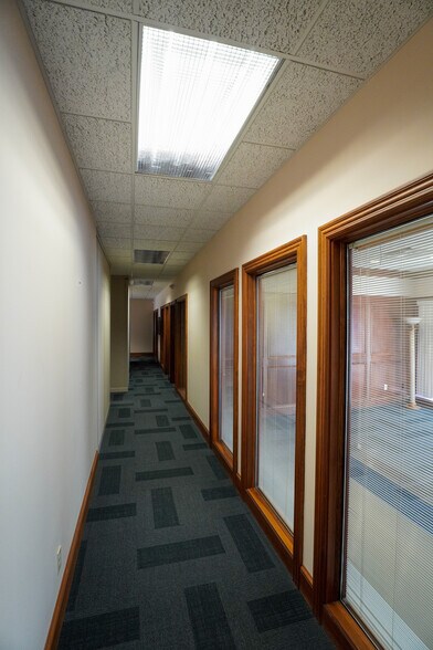 More Photos Of 179 Fairfield Ave, Dayton Office For Sale