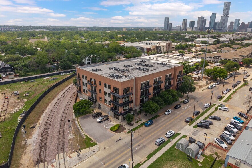 More Photos Of 2235 E 6th St, Austin Apartments For Sale