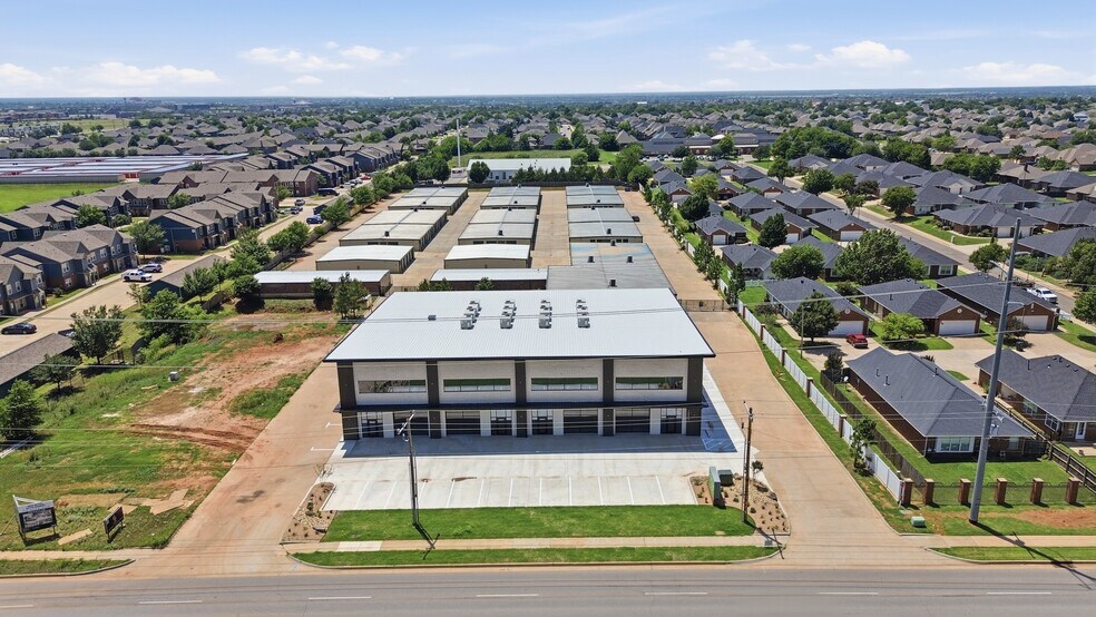 More Photos Of 15517 N Pennsylvania Ave, Edmond Office For Sale